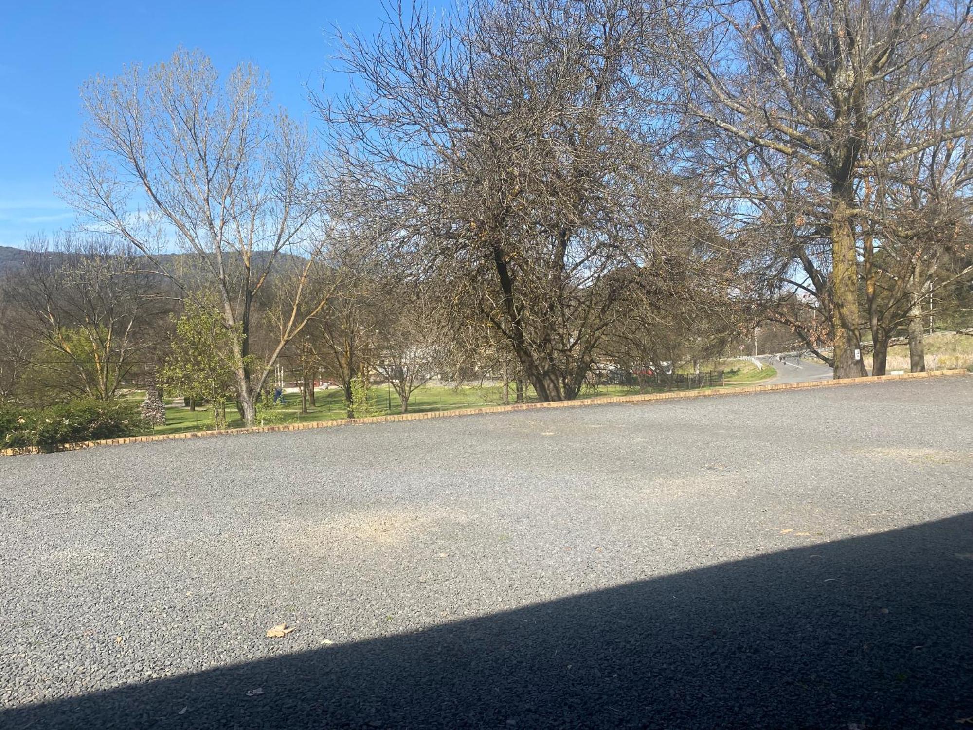 Tumbarumba Motel & Elms Restaurant Exterior photo